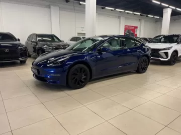 Model 3 I · Рестайлинг